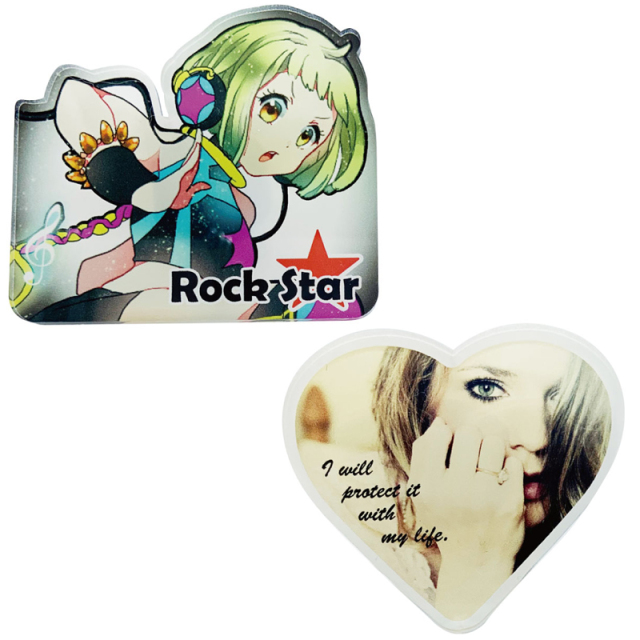 アクリルバッジ